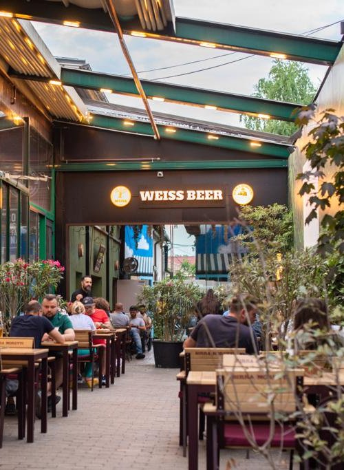 Weiss Beer Garden - Despre noi